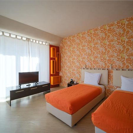 Family Hotel Classic Varna Ruang foto