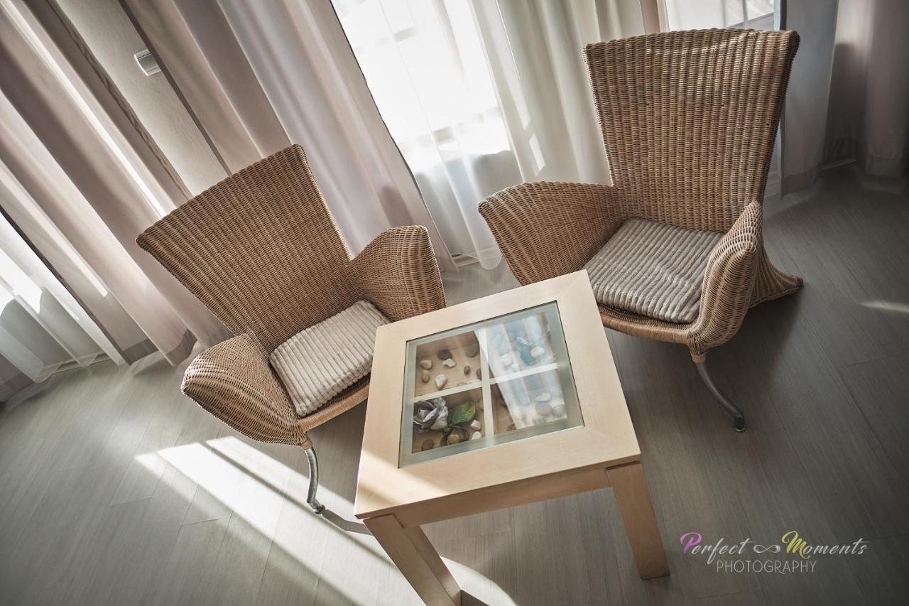 Family Hotel Classic Varna Bagian luar foto