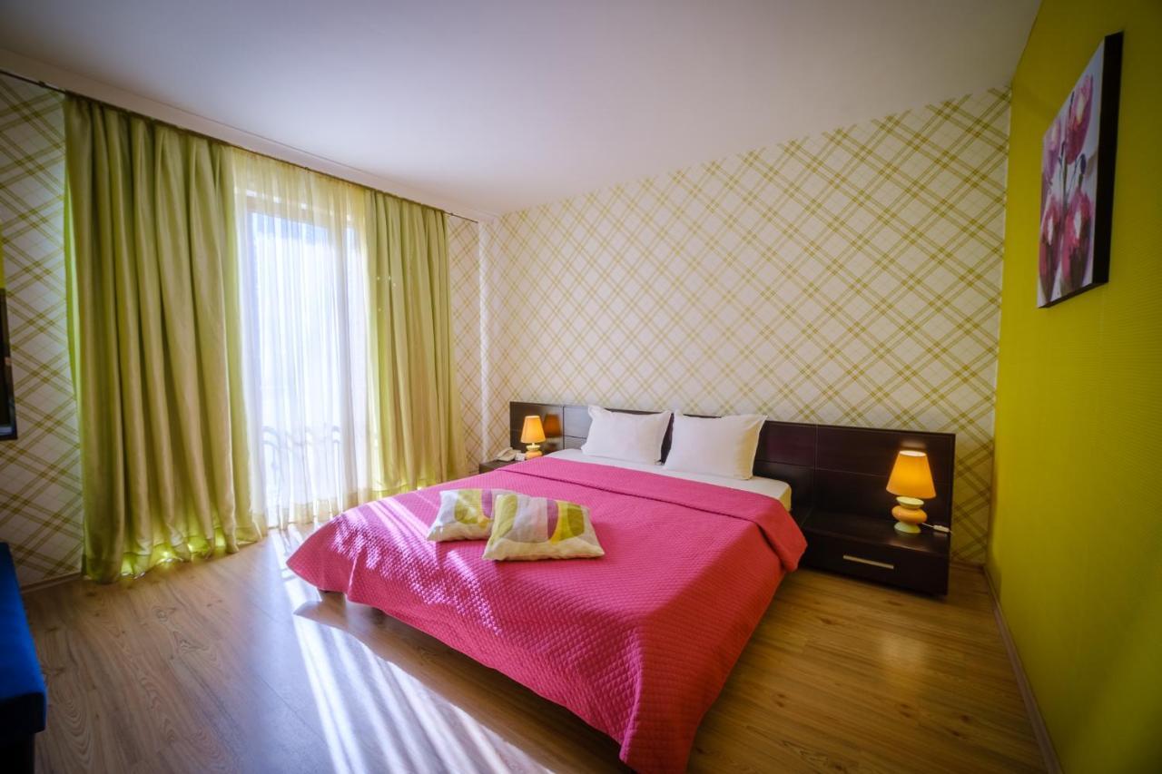 Family Hotel Classic Varna Bagian luar foto