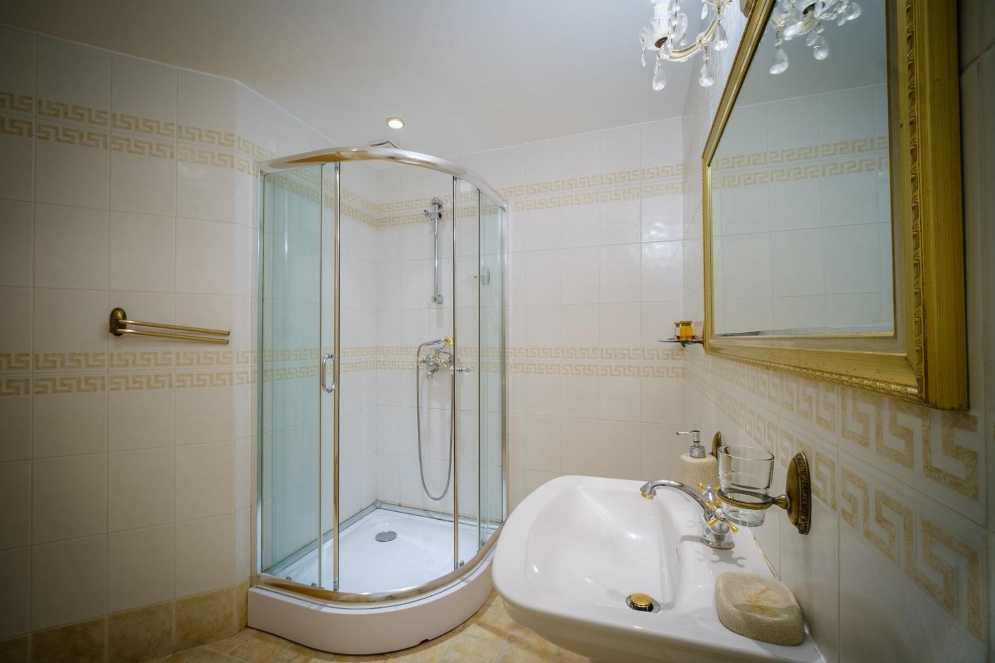 Family Hotel Classic Varna Ruang foto