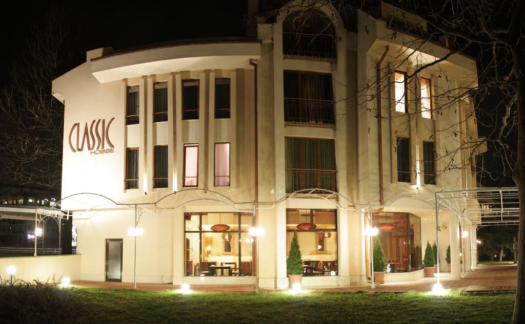 Family Hotel Classic Varna Bagian luar foto