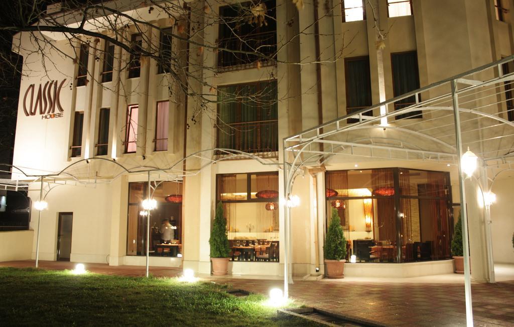 Family Hotel Classic Varna Bagian luar foto